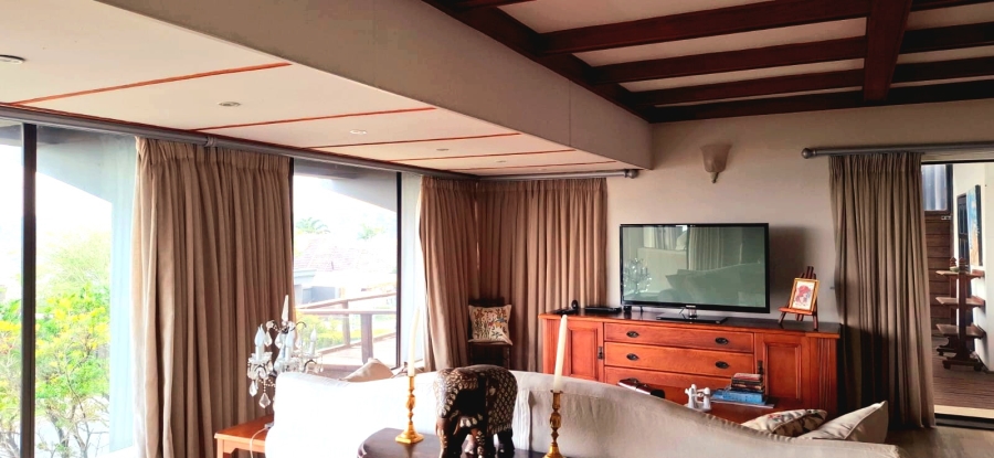 5 Bedroom Property for Sale in Beacon Bay Eastern Cape